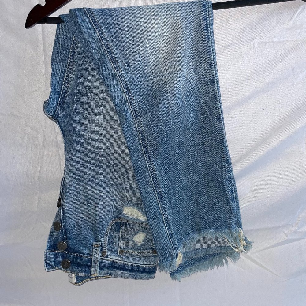 Abercrombie & Fitch- mom jeans